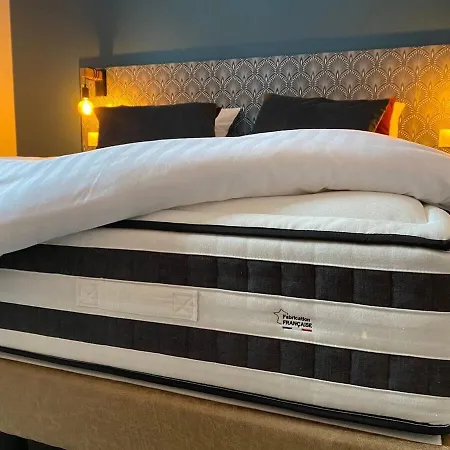 Le Bois Dormant By Signature * Saumur